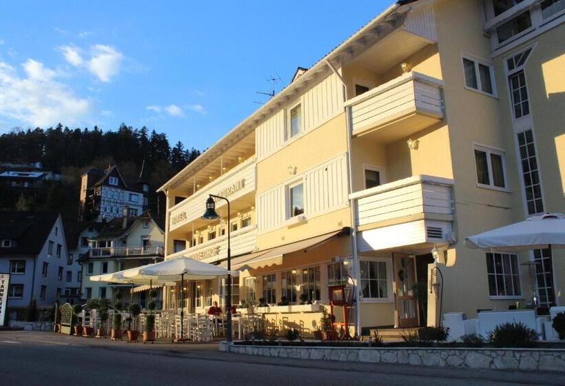 فندق Restaurant Tannenhof