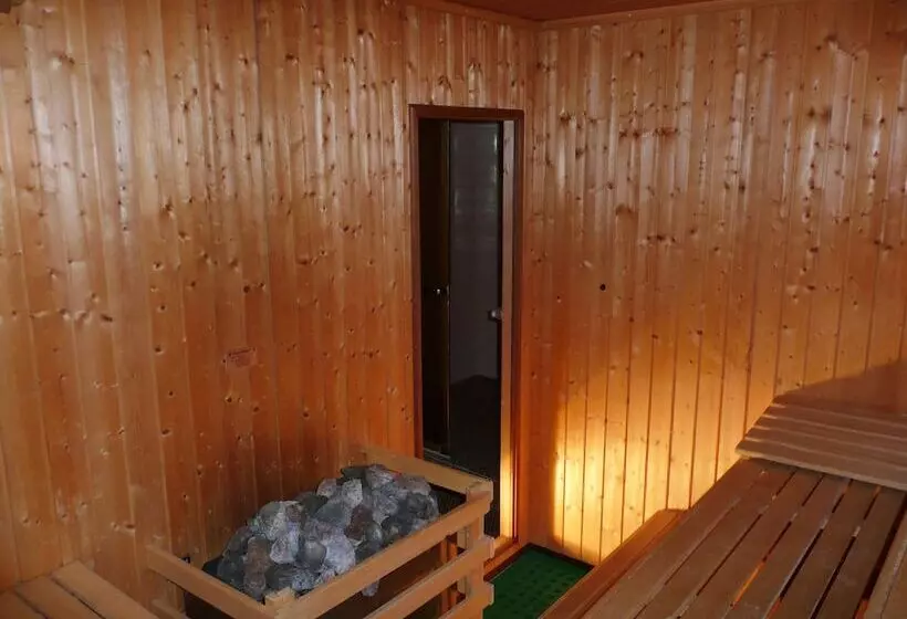 Отель Restaurant Tannenhof