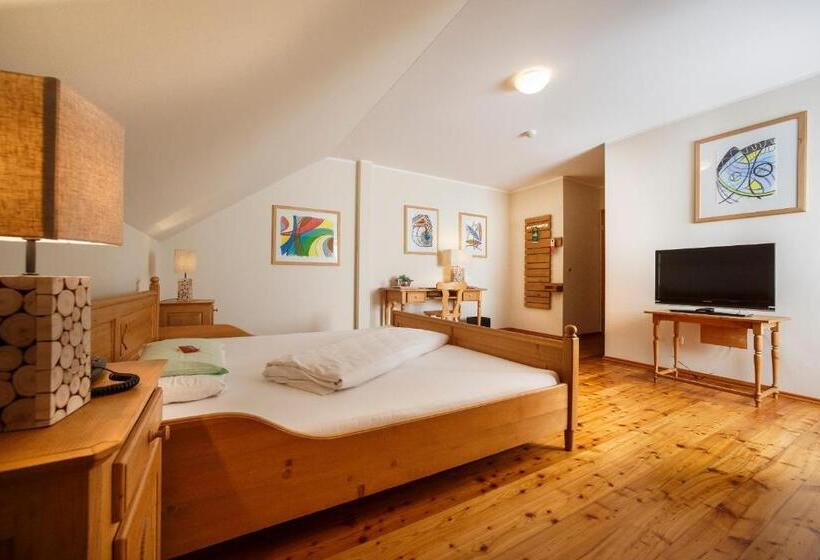 ペンション Il Plonner   Hotel Restaurant Biergarten