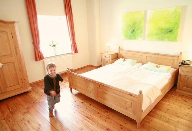 ペンション Il Plonner   Hotel Restaurant Biergarten