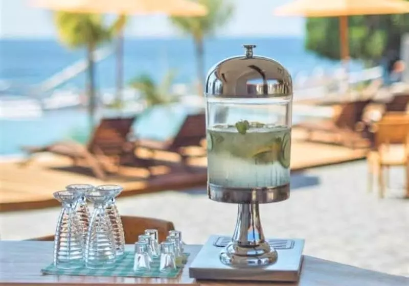 Hotelli Hi Blue Bali Melasti Dive Resort