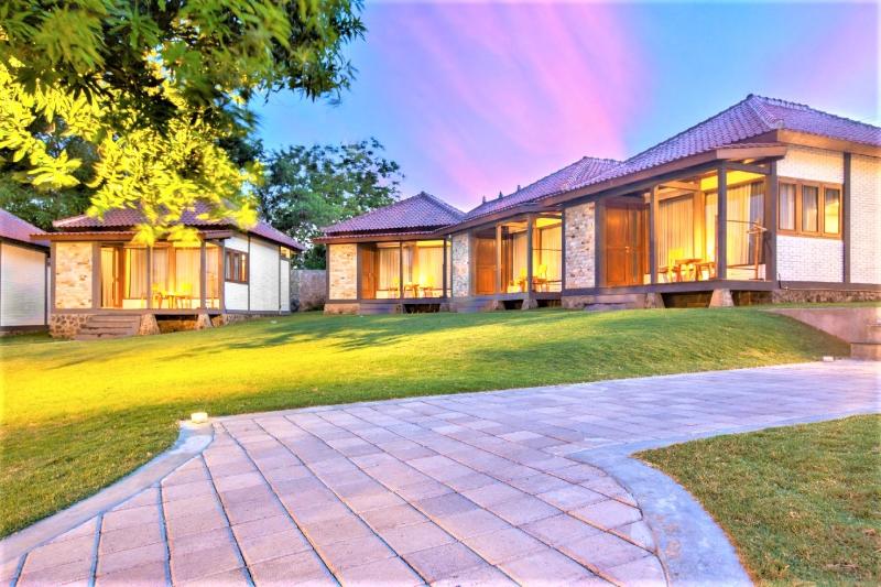 Отель Hi Blue Bali Melasti Dive Resort