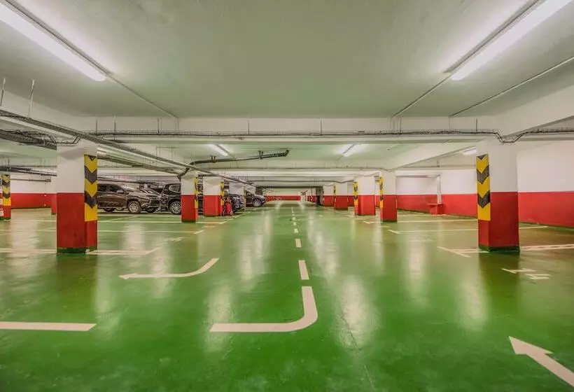 هتل Krystal Palace Douala