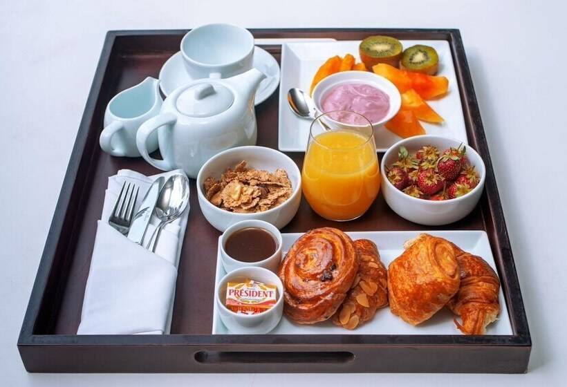 هتل Krystal Palace Douala