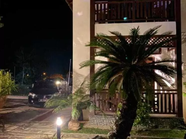 Hotelli Singgahsana Villa