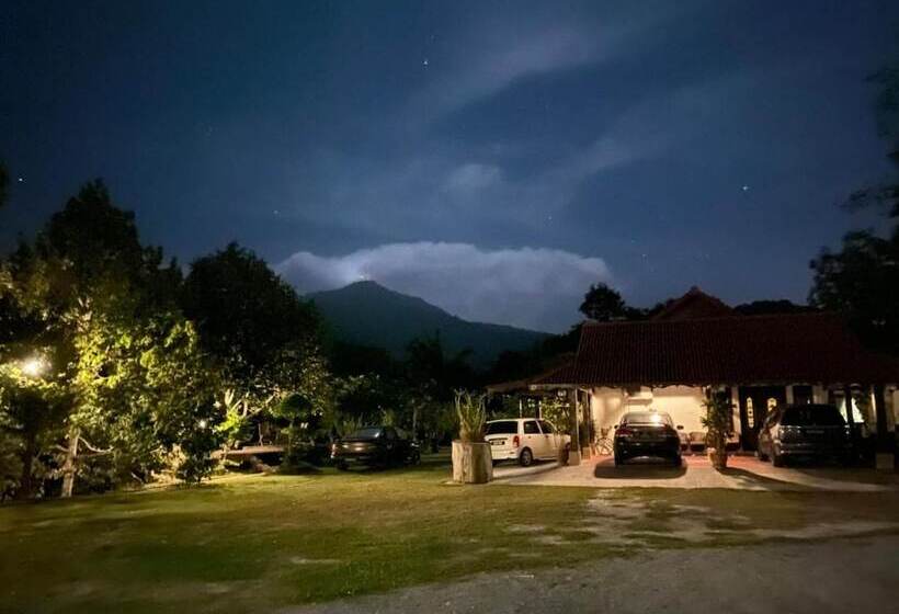 Hotel Singgahsana Villa