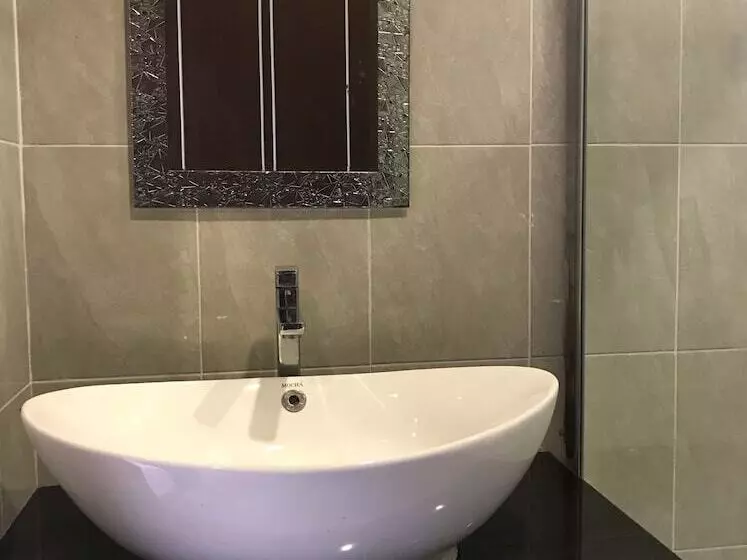 Hotelli Singgahsana Villa