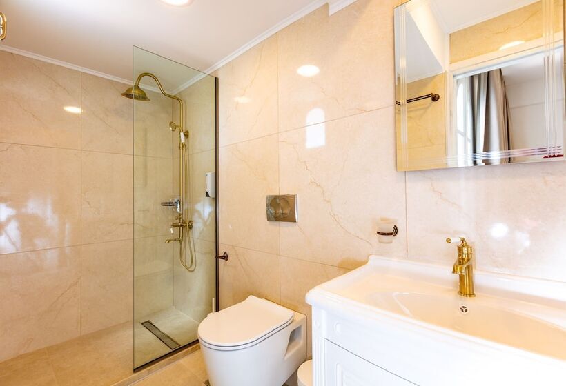 پانسیون Pinelopi Beach Suites