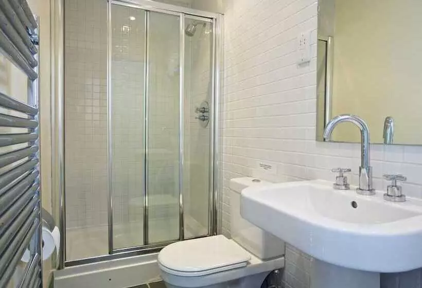 1 Combehaven