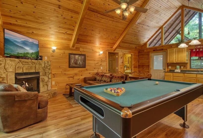 Cottage In The Pines #297