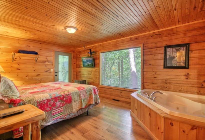 Cottage In The Pines #297