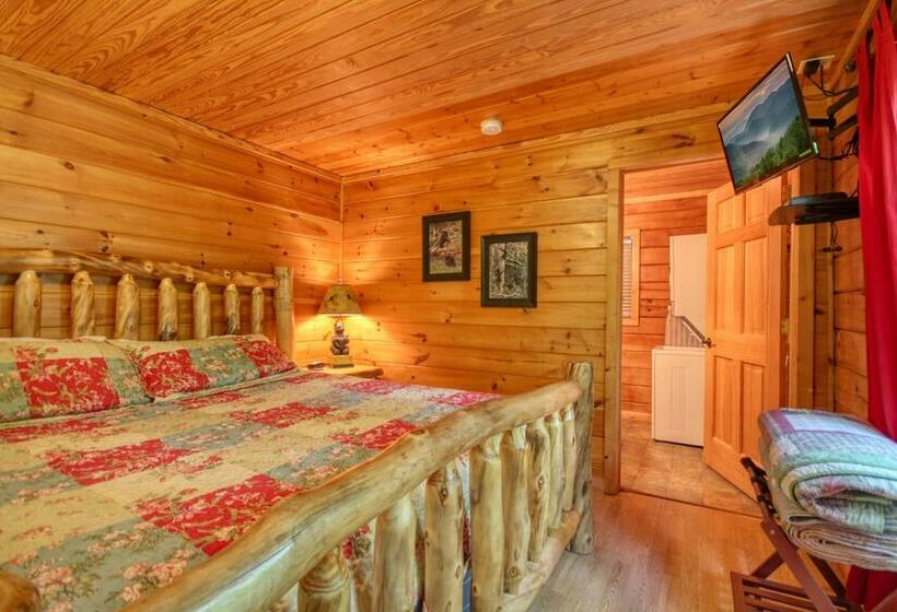 Cottage In The Pines #297