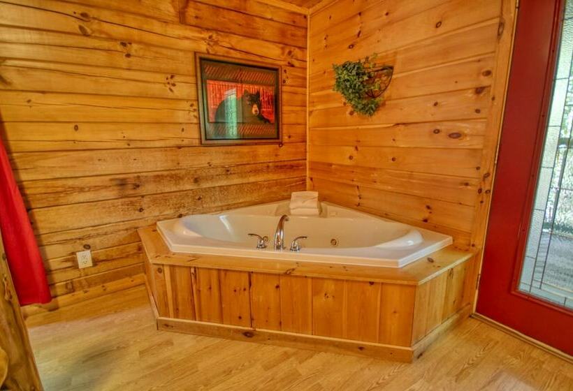 Cottage In The Pines #297