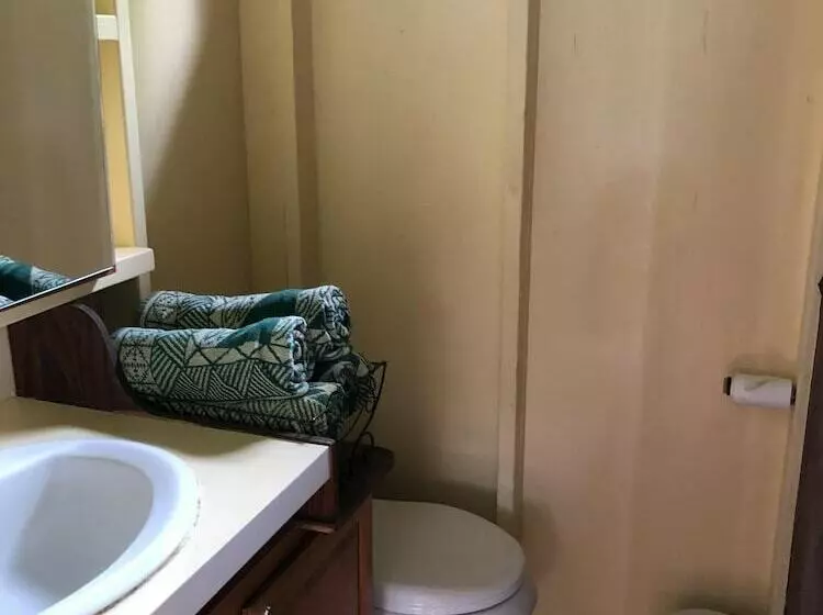 Aamiaismajoitus (B&B) Dragonfly Ranch