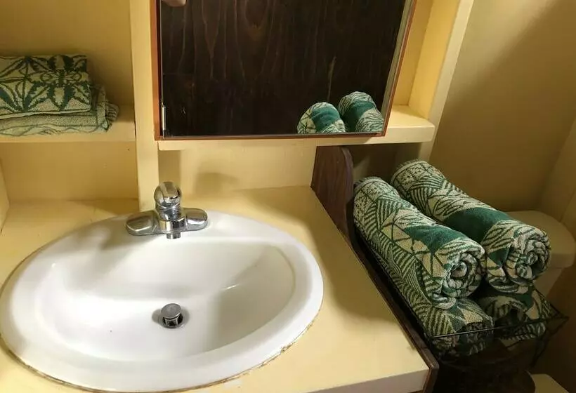 Aamiaismajoitus (B&B) Dragonfly Ranch