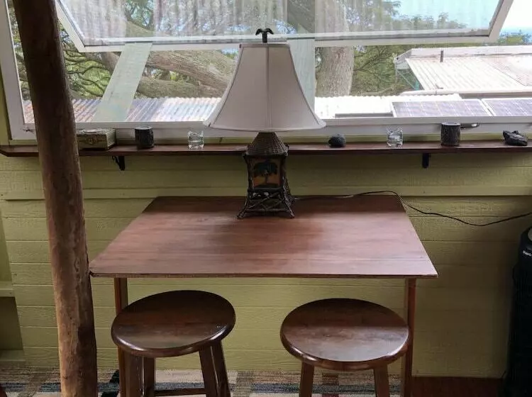 Aamiaismajoitus (B&B) Dragonfly Ranch