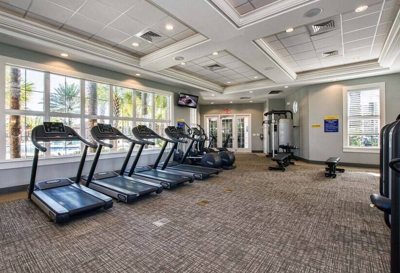 Enjoy The Private View! Roomy Town Home With Pool, 20 Mins From Disney #5st739