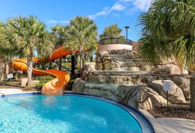 Enjoy The Private View! Roomy Town Home With Pool, 20 Mins From Disney #5st739