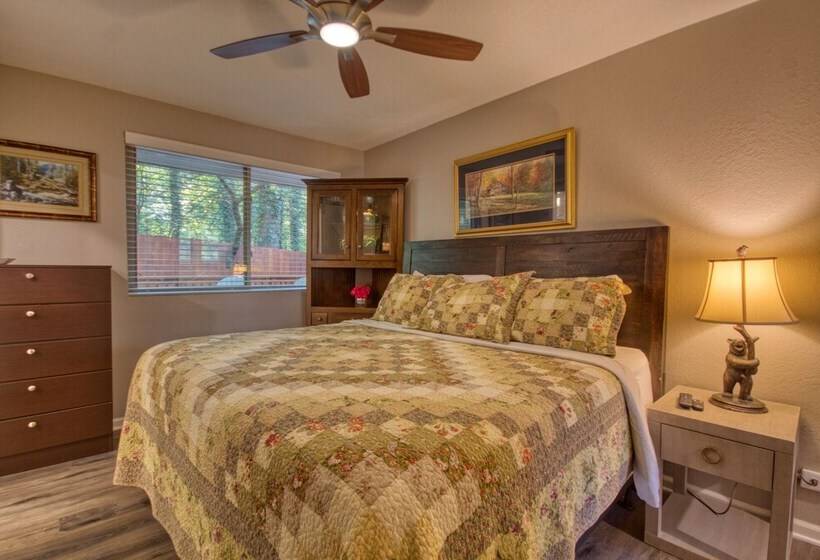 Gatlinburg   Barbara S Song #4125