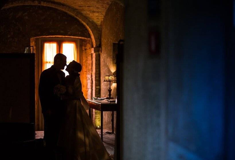 Отель Antico Borgo Monchiero – Art Living