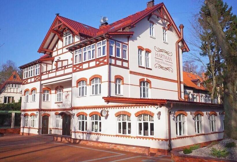 هتل Hartman