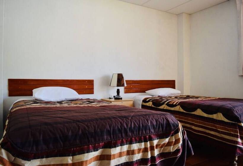 Hotel Hospedaje Roly