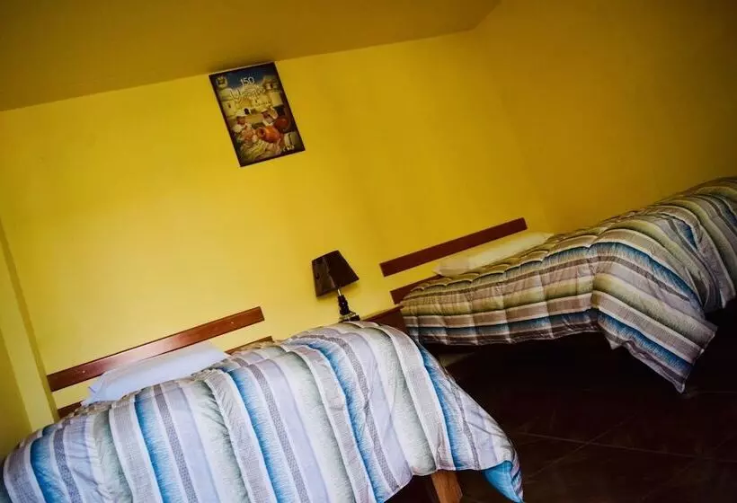 Hotelli Hospedaje Roly