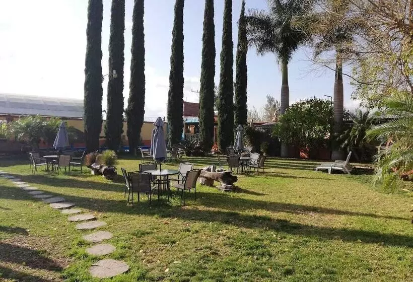 ホテル La Estancia Spa
