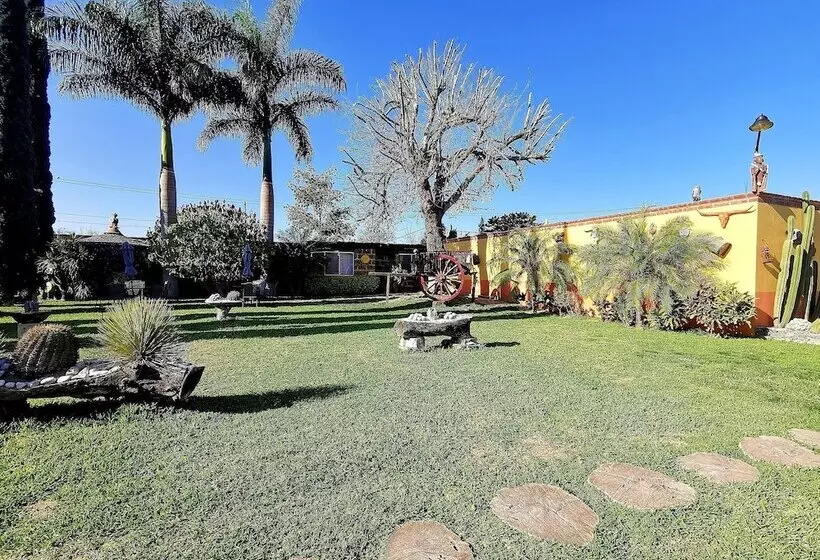 Hotelli La Estancia Spa