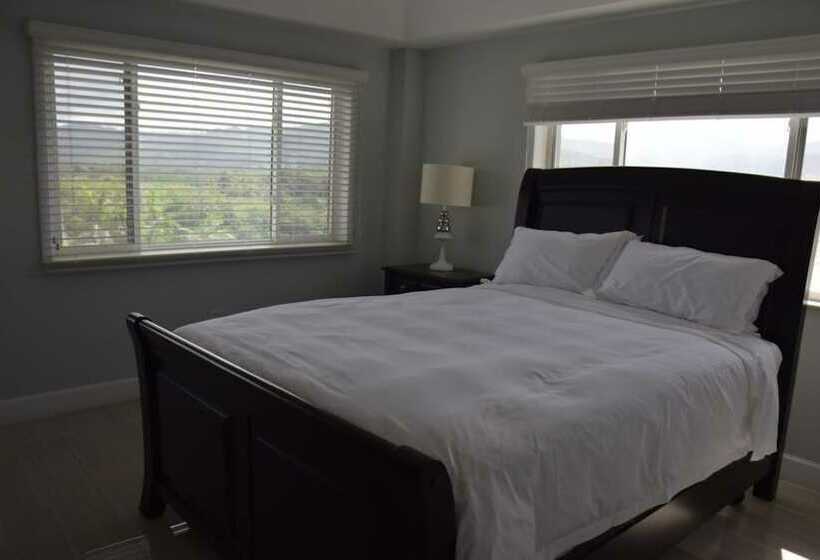 هتل Sunset Marina Suites 2 & 3 Bedrooms