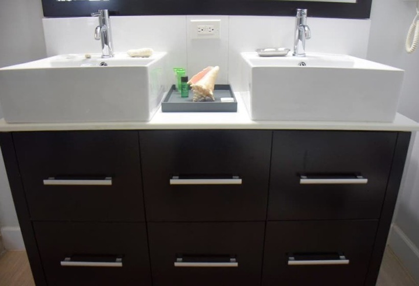 هتل Sunset Marina Suites 2 & 3 Bedrooms