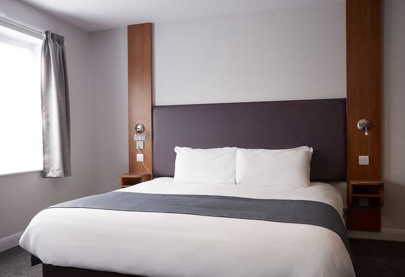 Отель The Bowman By Greene King Inns