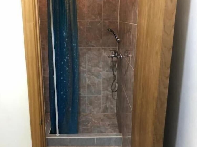 پانسیون Adrada Palace Guest House