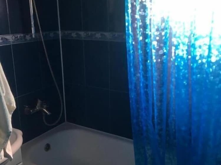 پانسیون Adrada Palace Guest House