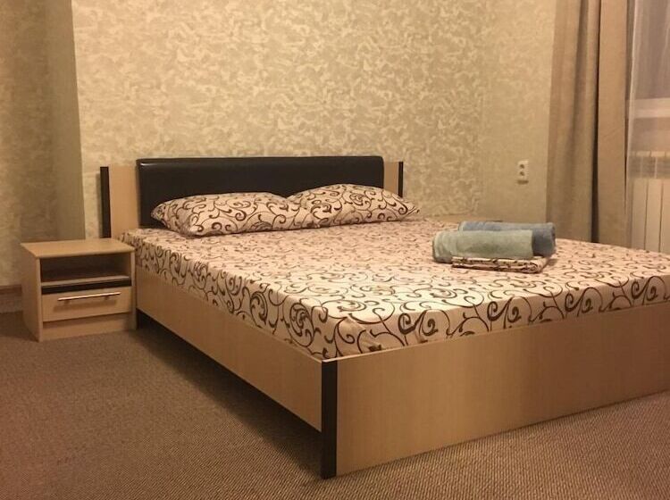 پانسیون Adrada Palace Guest House