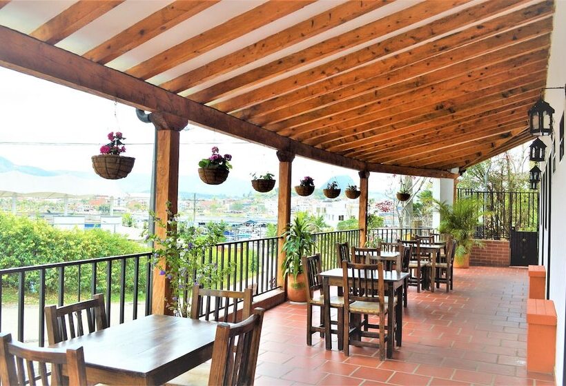 پانسیون Balcones De La Casona Hostel