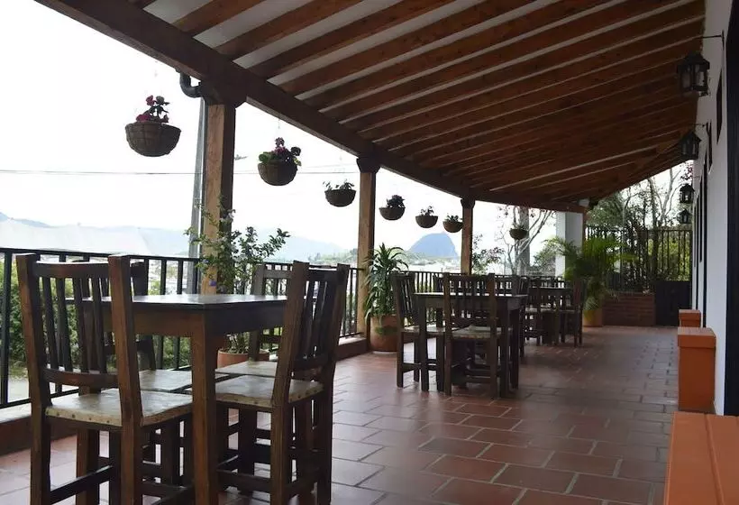 ペンション Balcones De La Casona Hostel
