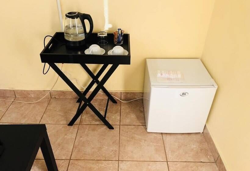 Пансион Maite Villa Lodge