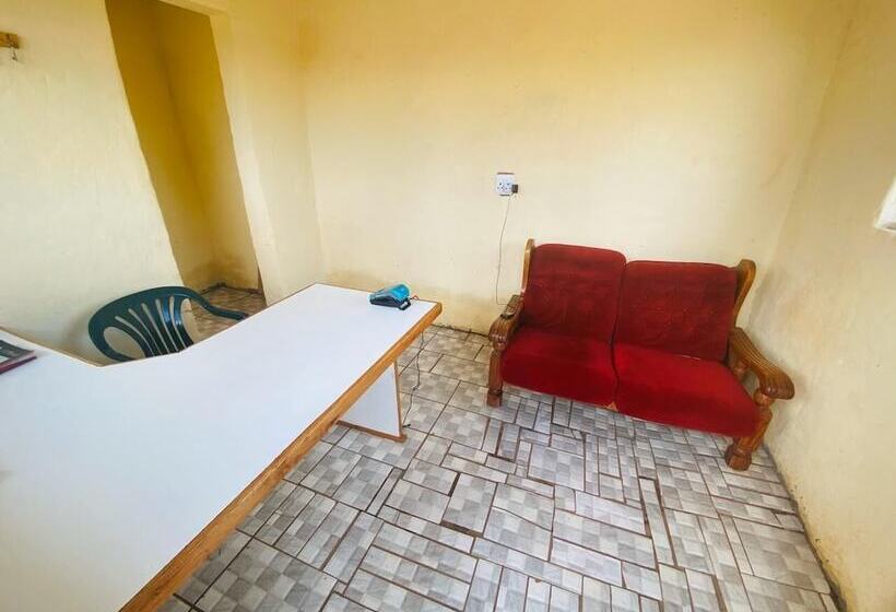 Пансион Maite Villa Lodge