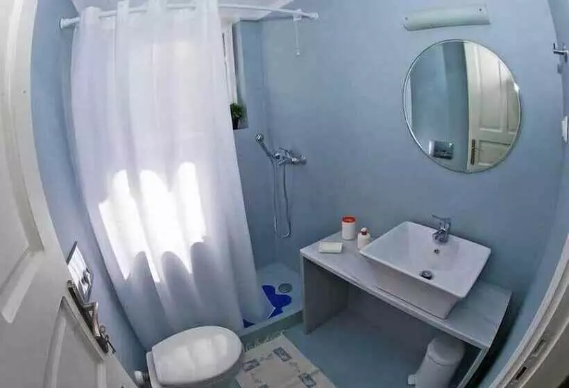 Majatalo Theano Guesthouse