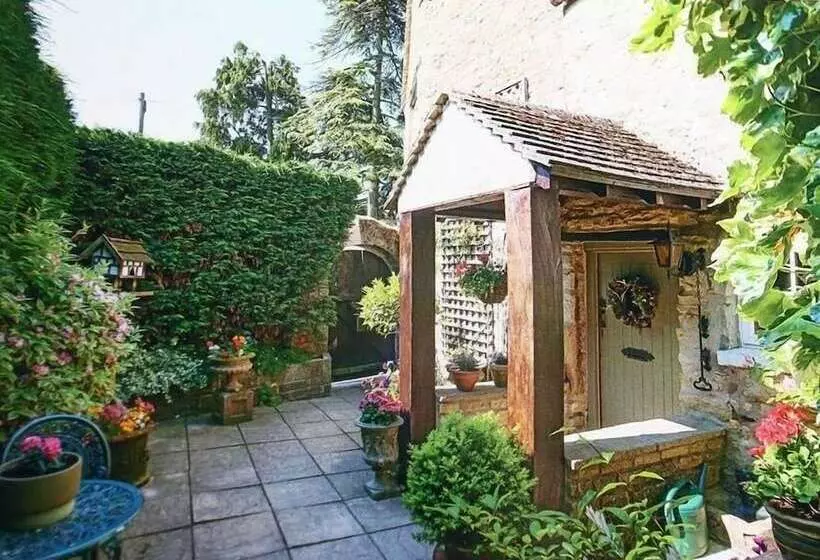 Pike Cottage