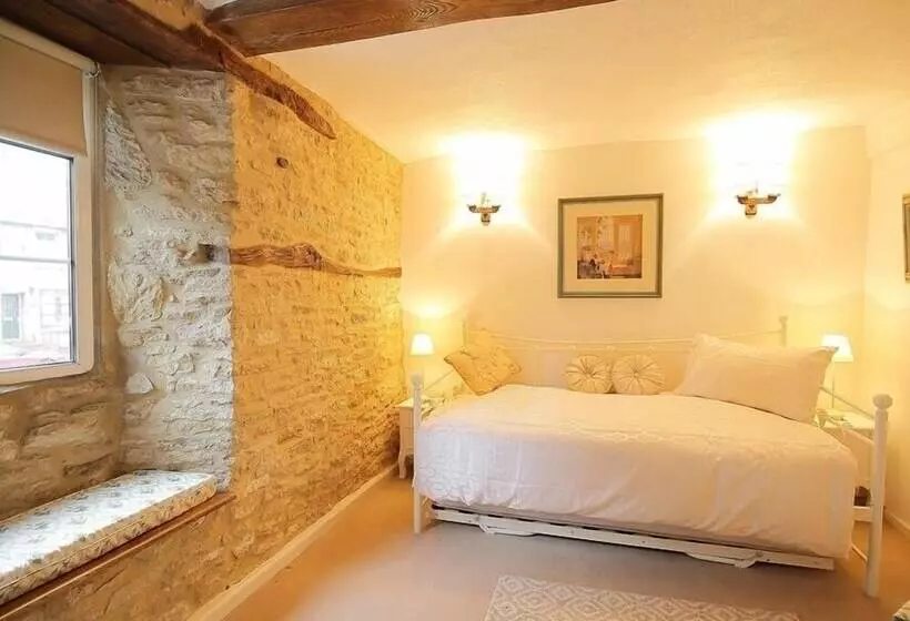 Pike Cottage