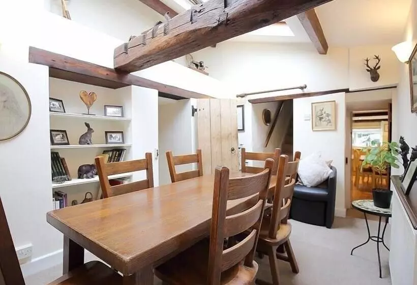 Pike Cottage