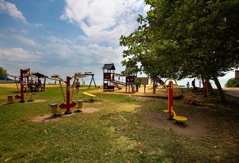 Курорт Pelso Camping