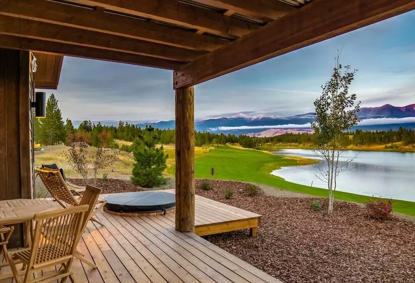 Lomakeskus Wilderness Club