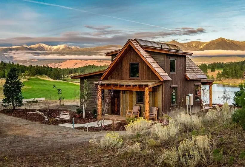 Lomakeskus Wilderness Club