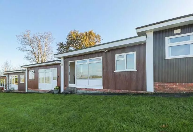 304 Norton Park
