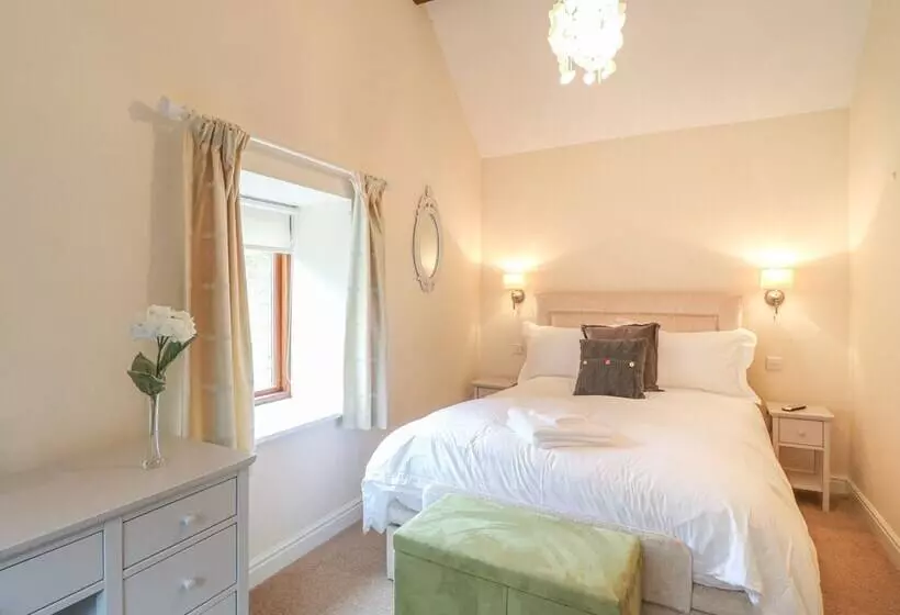 Brookside Cottage