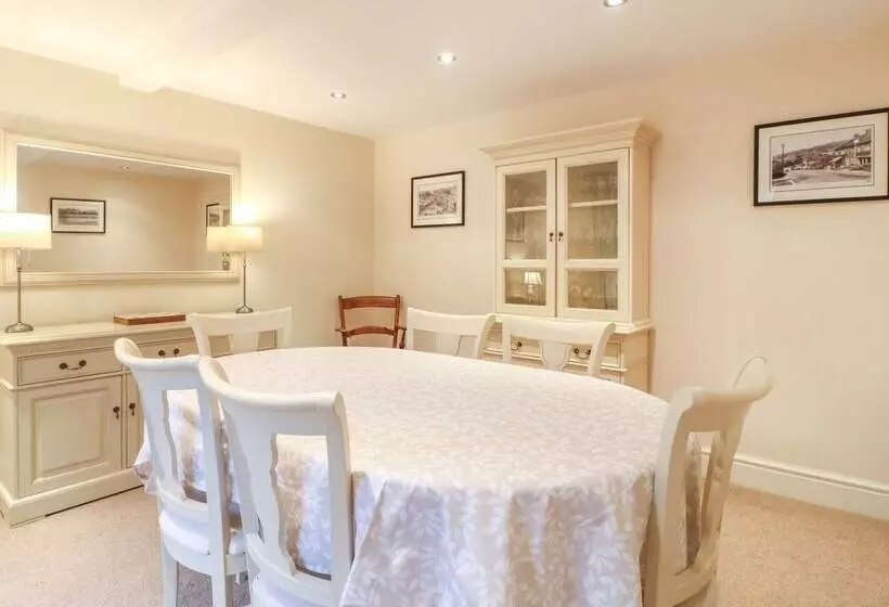 Brookside Cottage