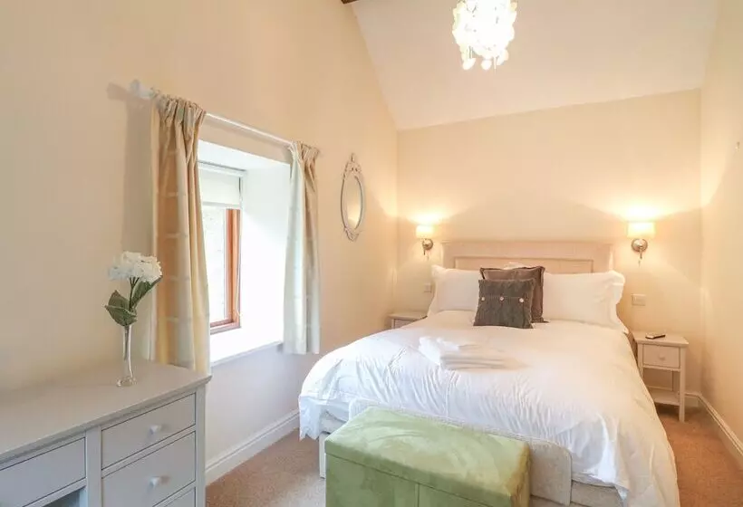 Brookside Cottage